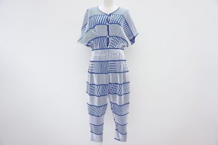 爽やかで新鮮な柄デザインのイッセイミヤケのオールインワンを買取いたしました