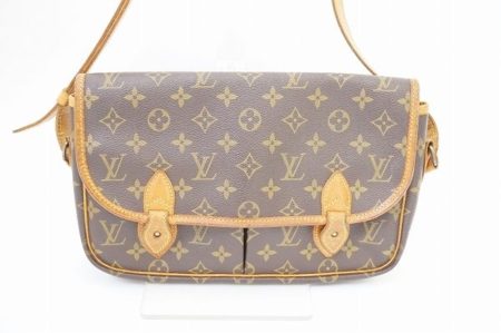 デイリーユースにもぴったり、ルイヴィトン ジベシエールバッグ　を買取いたしました
