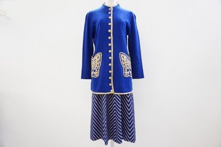 凛としたエレガントスタイル、斉藤都世子のニットセットアップを買取いたしました