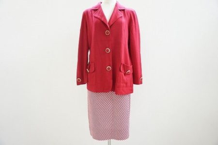 華やかで女性らしい斉藤都世子のセットアップを買取いたしました