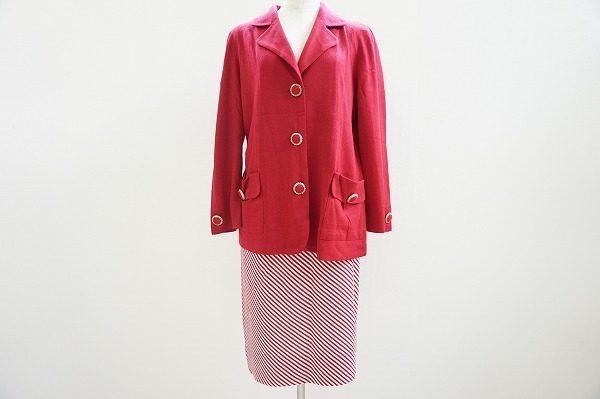 華やかで女性らしい斉藤都世子のセットアップを買取いたしました