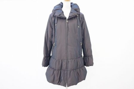綺麗シルエットでシンプルデザインだから長く愛用したくなるアウター、レリアンのダウンコートを買取いたしました