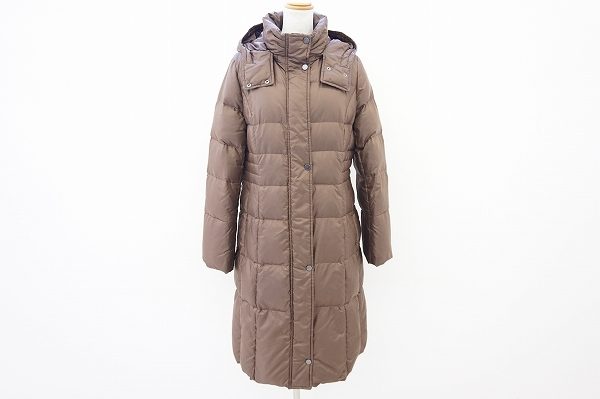 もこもこせず綺麗なシルエットに見せる、レリアンのダウンコートを買取いたしました