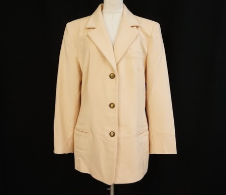 アンゴラとカシミヤ使用で軽く羽織れて暖かいレディース用ベージュジャケット！サルヴァトーレ・フェラガモ Ferragamo