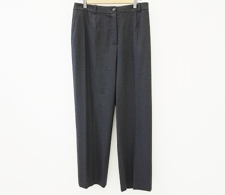 着回しやすくオンオフ兼用で大活躍しそうなチャコールグレーのメンズ用パンツ!エルメス HERMES