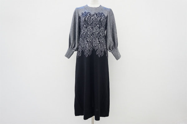 手編みだからこそできる美しいデザイン、斉藤都世子のワンピースを買取いたしました