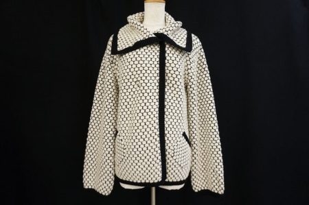 美しい生地感で凛としたデザインのブルーノマネッティのコートを買取いたしました