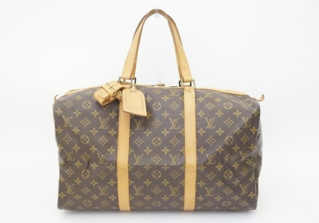 高級感と収納力、持ちやすさを兼ね備えたルイ・ヴィトン LOUIS VUITTONのボストンバッグを買取させて頂きました。