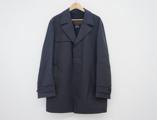 野暮ったくならない丁度いい丈感とシルエットのグレーのメンズ用コート!ルイ・ヴィトン LOUIS VUITTON