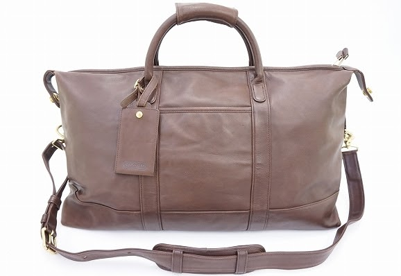 収納力抜群の優し気なブラウンのメンズ用ボストンバッグ！コーチ COACH