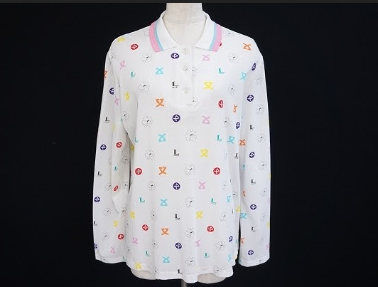 ホワイトベースにカラフルな花柄がポップで明るいレオナール LEONARDのレディースポロシャツを買取させて頂きました。