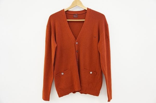 濃色デニムとの相性がよさそうなパパスのカーディガンを買い取り査定させていただきました