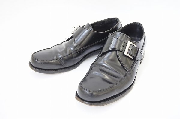 長時間履いても疲れないプラダのビジネスシューズを買い取りました