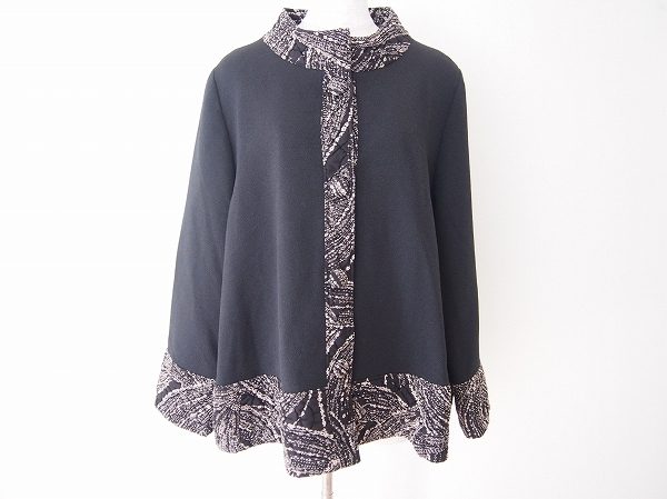 繊細な柄が映える詩仙堂のちりめんコートを買い取りました