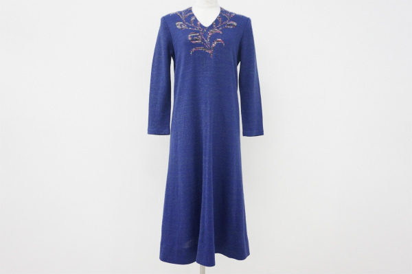 斉藤都世子のエキゾチックなニットワンピースをお譲りいただきました