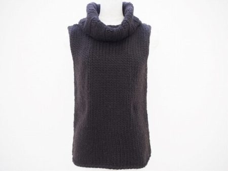 着回し抜群のグッチのノースリーブニットを買取いたしました