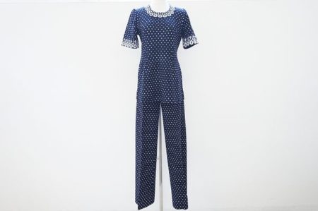 大人可愛くレディな気分を盛り上げる斉藤都世子のセットアップを買取いたしました