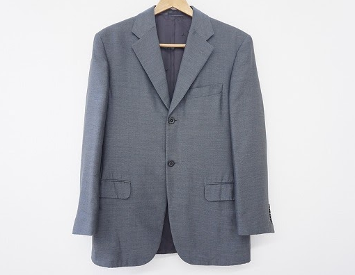 シルクの光沢と滑らかな触り心地とカシミヤの暖かさを兼ね備えたルイ・ヴィトン LOUIS VUITTONのメンズ用ジャケットを買取させて頂きました。