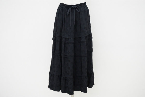 着回しにもおすすめのトリココムデギャルソンのスカートをお譲りいただきました