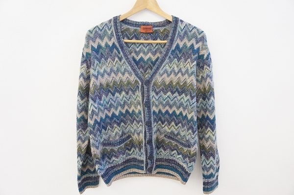 トレンドに関係なく着られるミッソーニのボーダー柄カーディガンを買い取りました