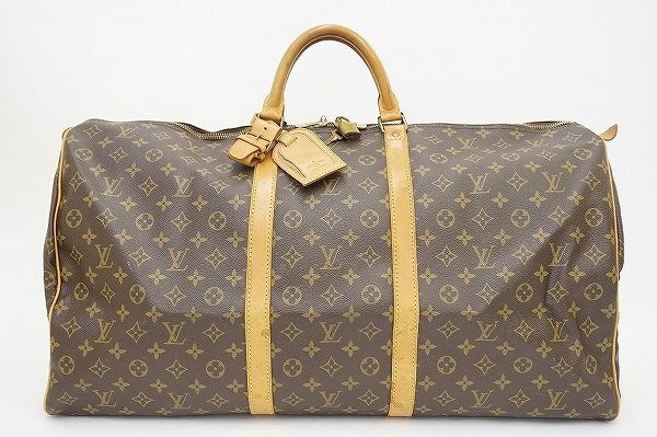 旅行のお供に、ルイ・ヴィトンのキーポル