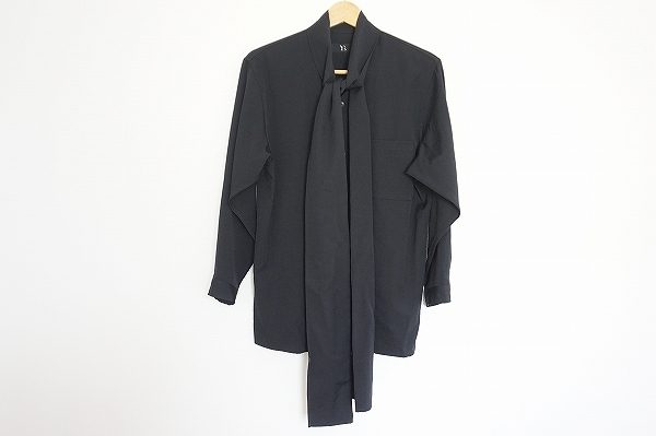 シャープな女性に魅せる！ワイズのボウタイブラウスを買取いたしました