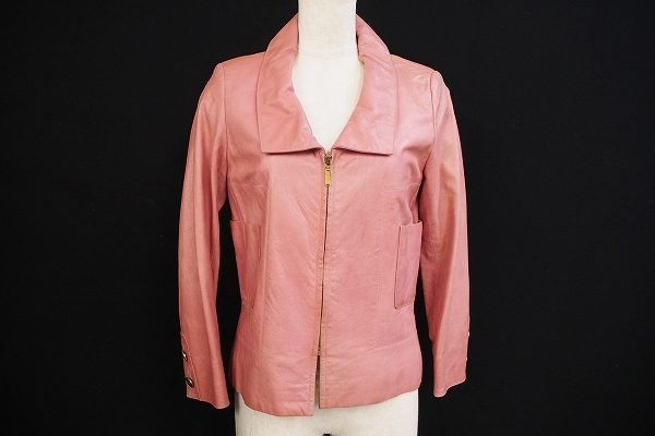 発色が美しいシャネルのゴートスキンジャケットを買い取りました