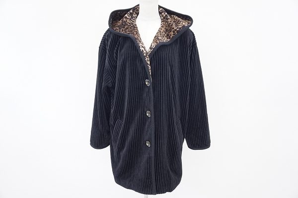 大人なアニマル柄コート、伊太利屋のコートを買取いたしました