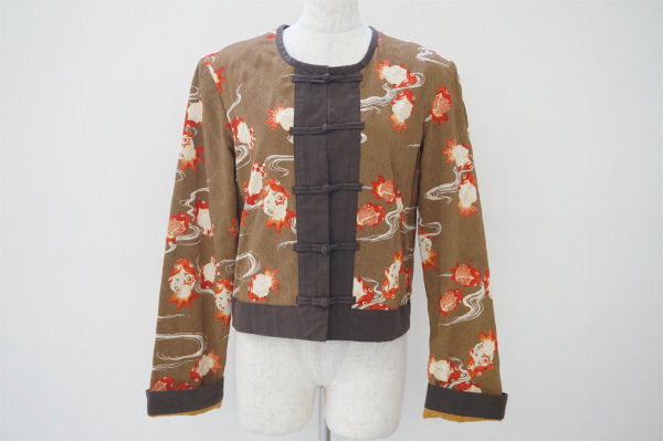 中華風のデザインが新鮮なワンダフルワールドの花柄ジャケットを買い取りました