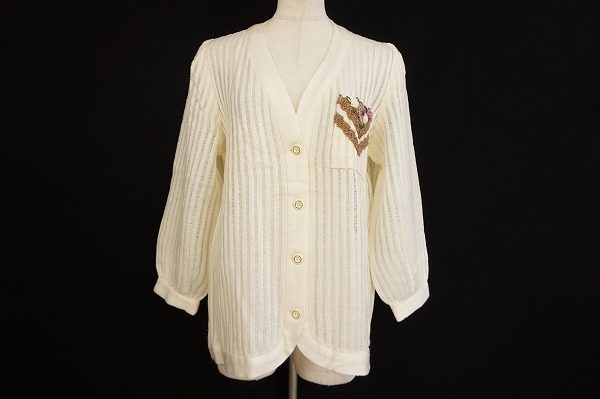 ジャケット代わりにも使える！斉藤都世子のカーディガンを買取いたしました
