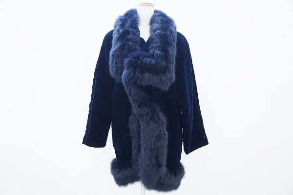 優雅な伊太利屋のコートを買取いたしました