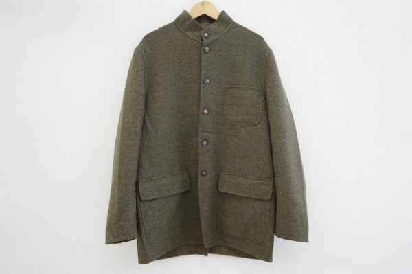 紳士な着こなしが完成するロロピアーナのスタンドカラーコートを買い取りました