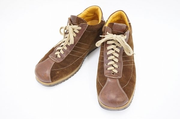 異素材の組み合わせでオシャレなフランチェスケッティのスニーカーを買取いたしました