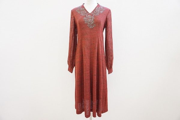 華やかエレガントな斉藤都世子のワンピースを買取いたしました