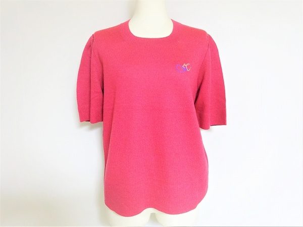 着映えるピンクカラーで色を楽しめる、斉藤都世子のニットを買取いたしました