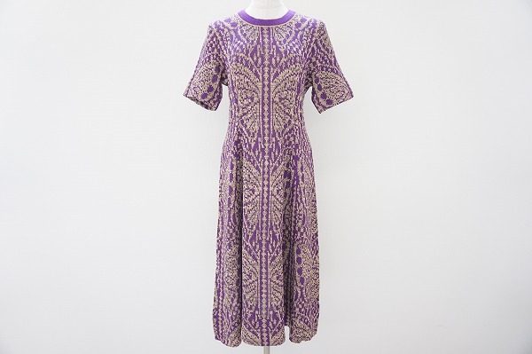 ゴージャスでオリエンタルな雰囲気、斉藤都世子のワンピースを買取いたしました