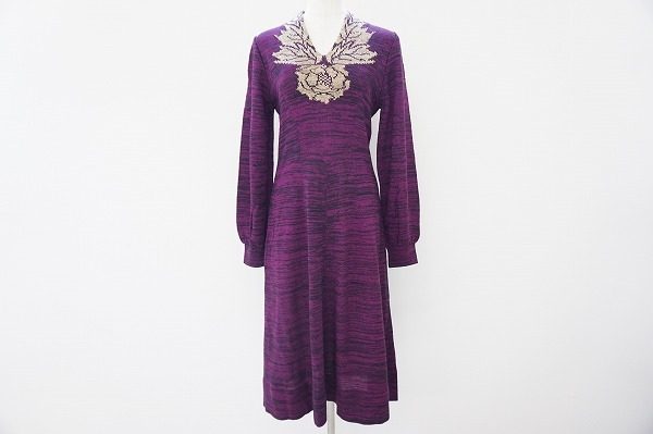 大人っぽくゴージャスに魅せる、斉藤都世子のワンピースを買取いたしました