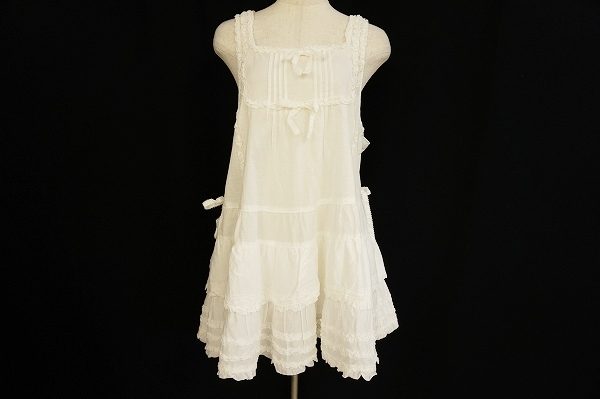 清楚で上品な愛らしさがあるピンクハウスのチュニックを買取いたしました