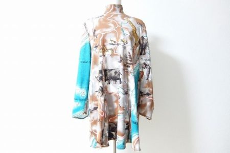 スカイブルーがアクセントになった伊太利屋のワンピースを買い取りました