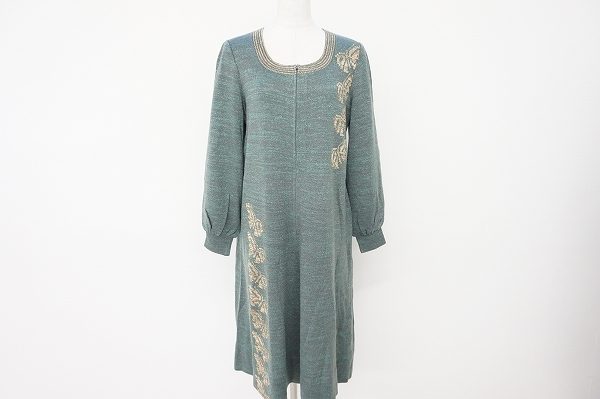 優しく上品な女性を演出、斉藤都世子のワンピースを買取いたしました