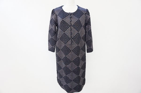 大人モダンな斉藤都世子のワンピースを買取いたしました