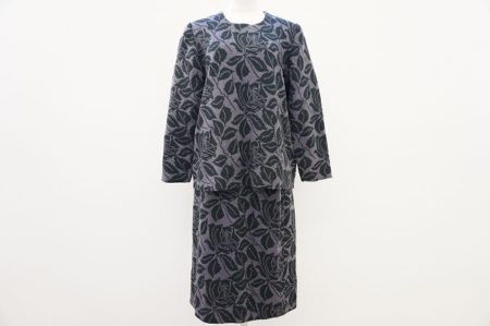 大きなバラ柄がインパクト大な斉藤都世子のセットアップを買取いたしました