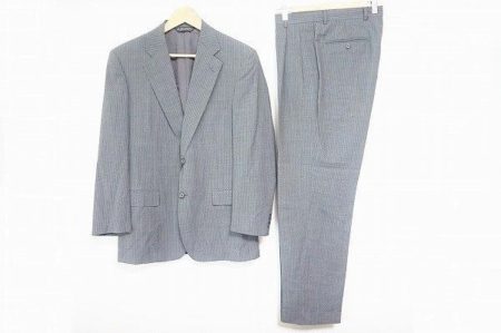 使いやすいストライプ柄のブルックスブラザーズのシングルスーツを買い取りました