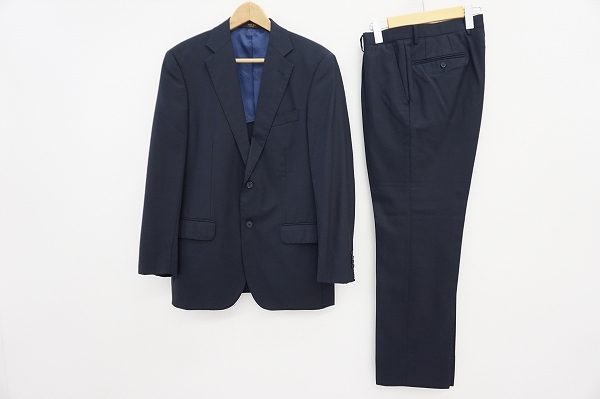 ソフトでエレガントなサビルロウのスーツを買取いたしました