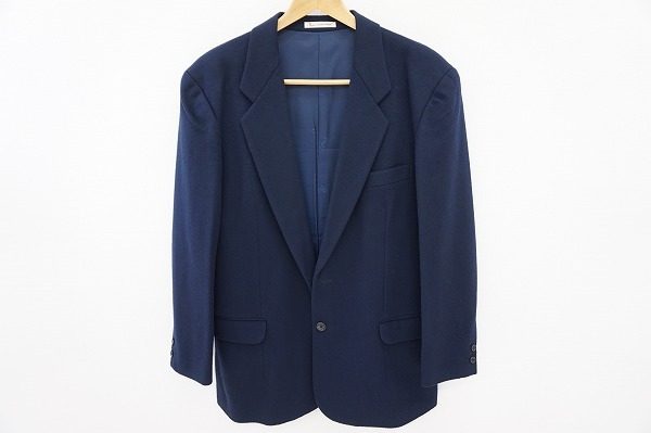 贅沢気分をゆったり味わえる、パパスのジャケットを買取いたしました