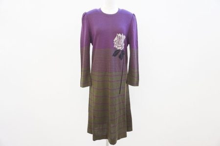 巧みなデザインで飽きさせない、斉藤都世子のワンピースを買取いたしました