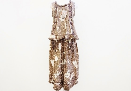 茶系に白のうさぎ柄がフェミニンなピンクハウスのセットアップを買取させて頂きました。