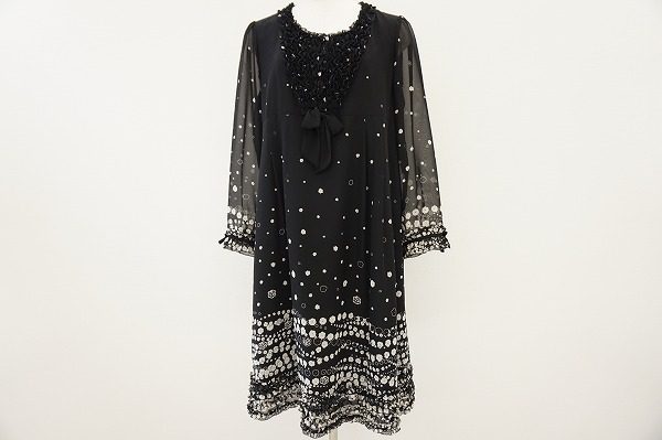 水玉と小花柄のキュートな組み合わせ！インゲボルグのワンピースを買い取りました