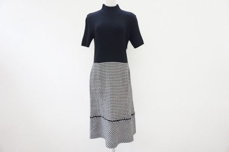 清楚に着こなしたいレリアンの切り替えワンピースをお譲りいただきました