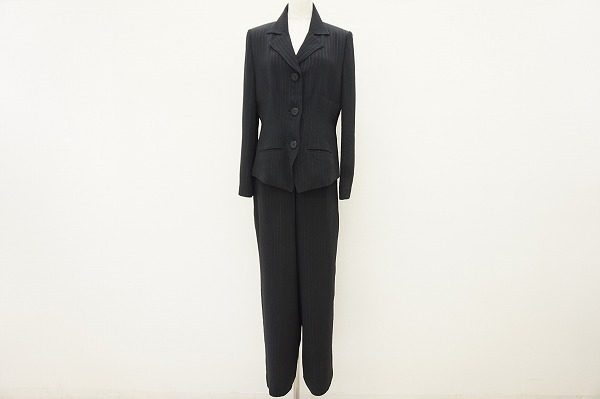 デキル女性を演出する、伊太利屋のスーツを買取いたしました